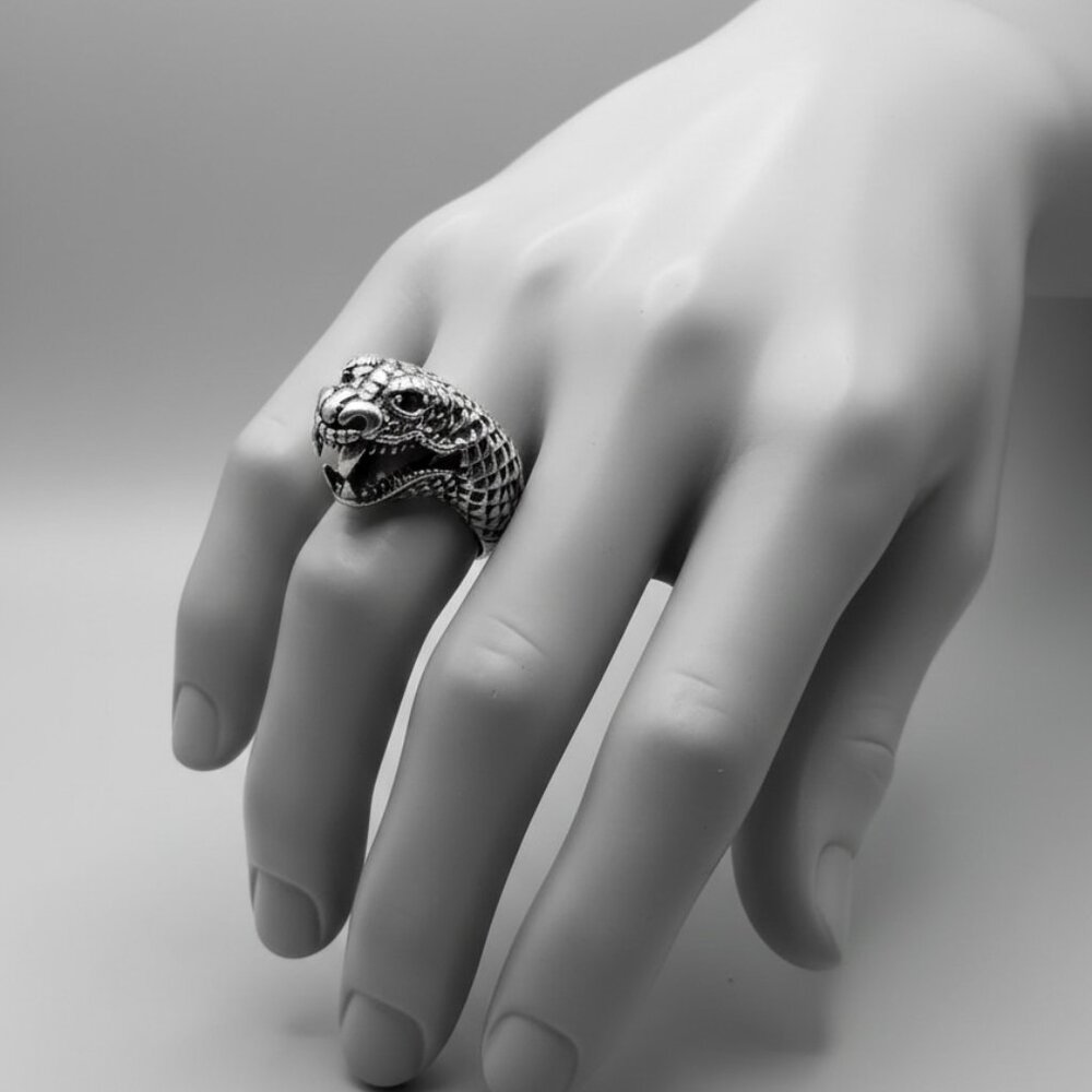 Antique Silver Animal Ring: Adjustable Lion Head Jewellery, Boho Chic Ring - Picture 3 of 7
